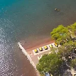 Marimare Beach & Bungalow