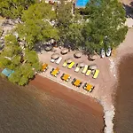 Marimare Beach & Bungalow